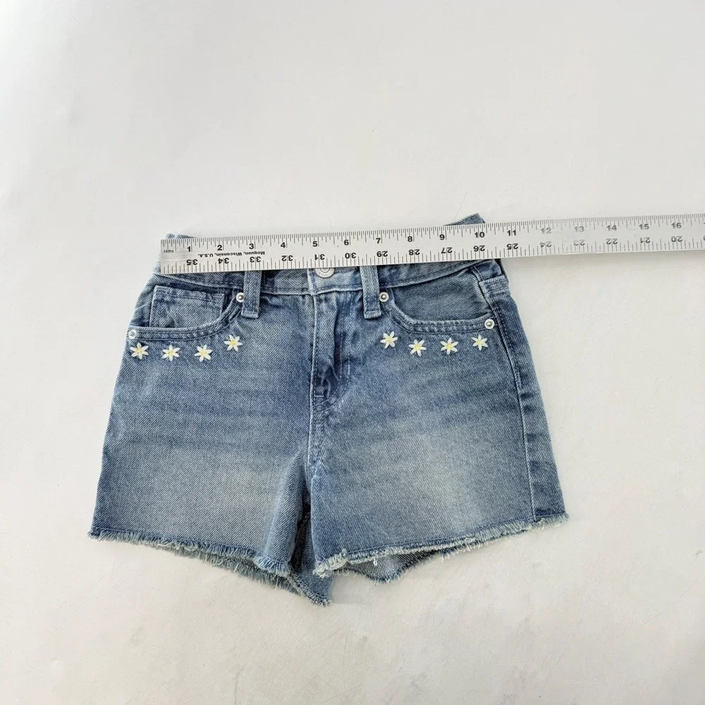 Old Navy Girls Size 6 High Rise Daisy‎ Embroidered Denim Shorts Medium Wash Blue